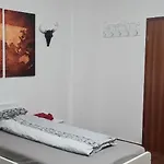 Apartment Modernes 5 , 6 Und 7 In