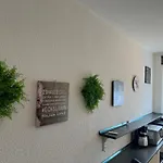 Modernes 5 , 6 Und 7 In *