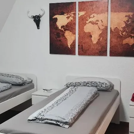 Modernes 5 , 6 Und 7 In Apartment *