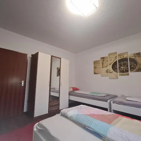 Modernes 5 , 6 Und 7 In * Bochum