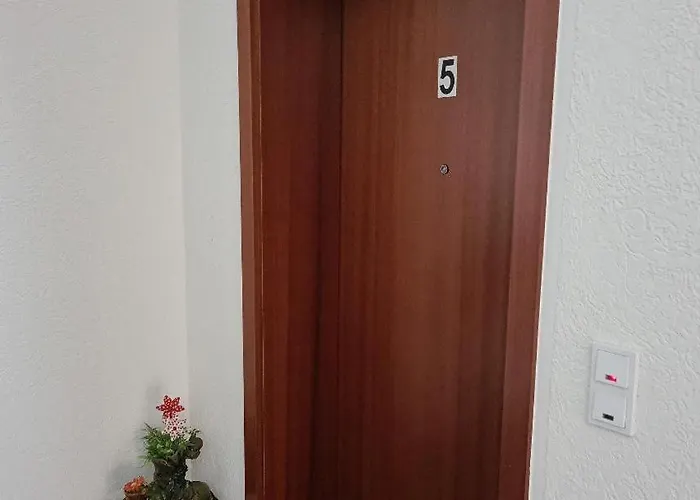 Modernes 5 , 6 Und 7 In * Bochum