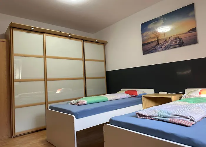 Modernes 5 , 6 Und 7 In * Bochum